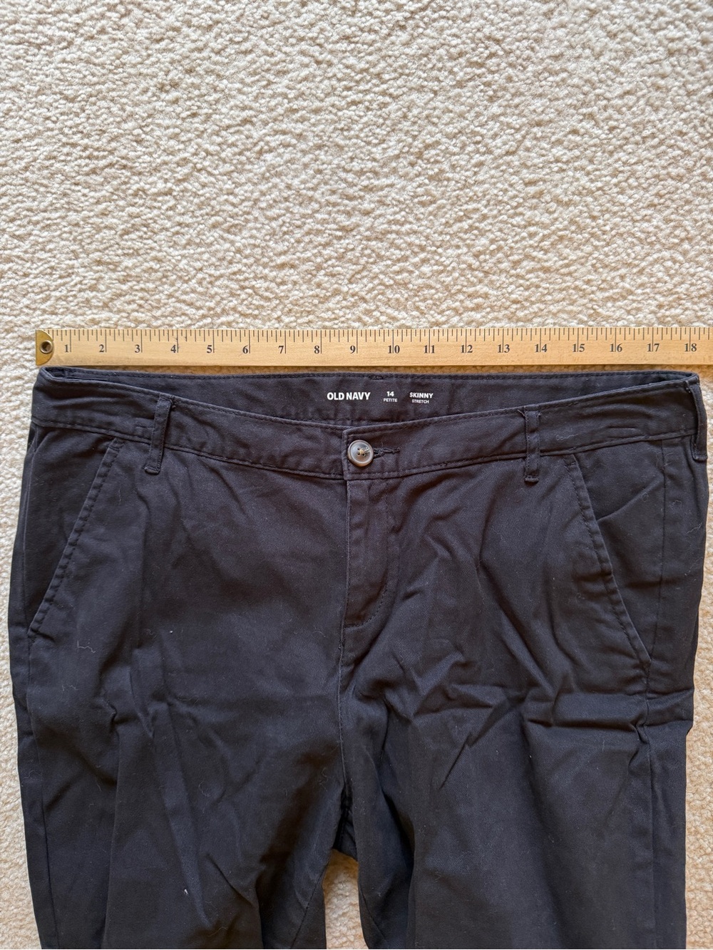 Old Navy Women’s Black Skinny Chino PETITE Pants